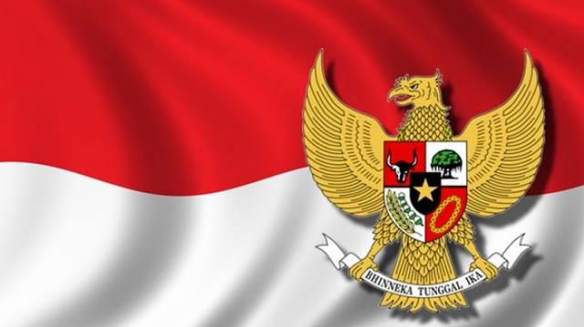 Ilustrasi Bendera Merah Putih dengan Garuda Pancasila.