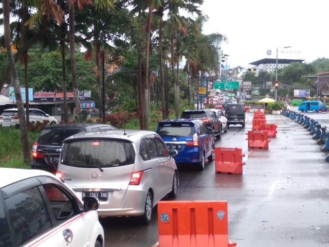 Long Weekend, Arus Lalu Lintas Menuju Puncak Bogor Sabtu Pagi Terpantau ...