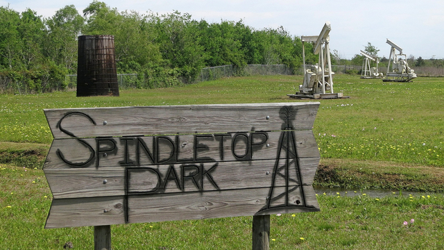 Taman Spindletop, tempat munculnya sumur minyak terhebat dan paling terkenal dalam sejarah Amerika Serikat | Wikimedia Commons (CC)