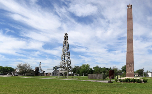 Spindletop: Titik Awal Sejarah Industri Sumur Minyak Terhebat di Amerika Serikat (262524)