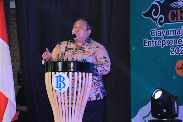 Kepala KPwBI Cirebon, Bakti Artanta saat menghadiri Ciayumajakuning Entrepreneur Festival (CEF) 2021. (Frans)