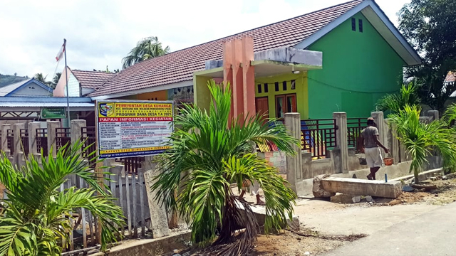 Pembangunan pagar sekolah PAUD Mososandova di Kabupaten Bolmut yang memanfaatkan Dana Desa tahun anggaran 2021