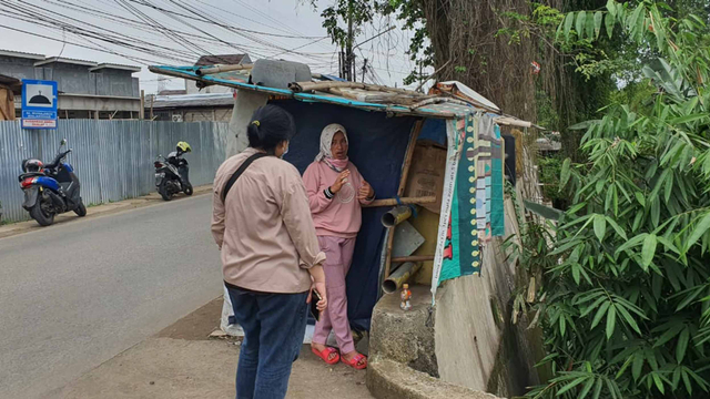 Cerita Pemilik Warung Temukan Bungkusan Peluru Bertuliskan FPI Munarman (76897)