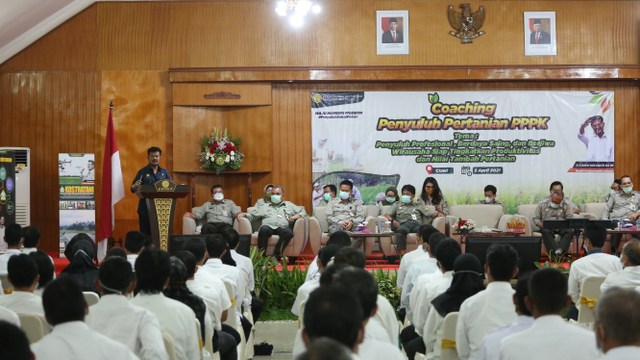 Mentan Minta Penyuluh Kawal Petani: Produksi Tak Boleh Terganggu Sama Sekali (149659)