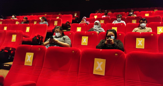 Bioskop di Surabaya Buka Lagi, Epidemiolog: Perhatikan Protokol VDJ (93020)