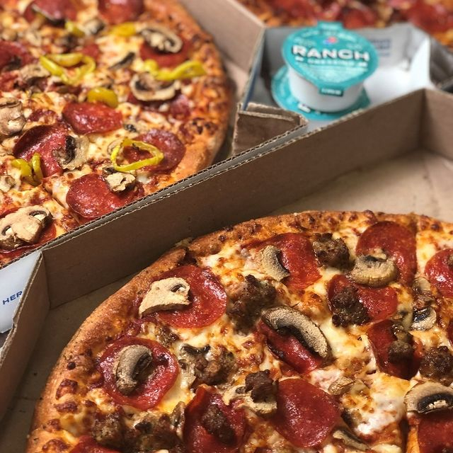 Menu pizza dari Domino's Pizza. (Foto: Instagram/@dominos).
