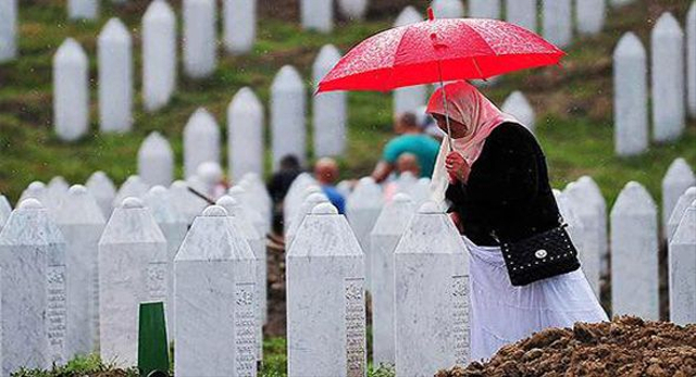 Ilustrasi ziarah kubur. Foto: Rasulullah