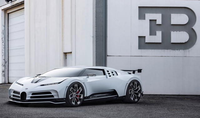 Intip Bugatti Spesial & 11 Mobil Ronaldo yang Tembus Rp 320 Miliar (194965)