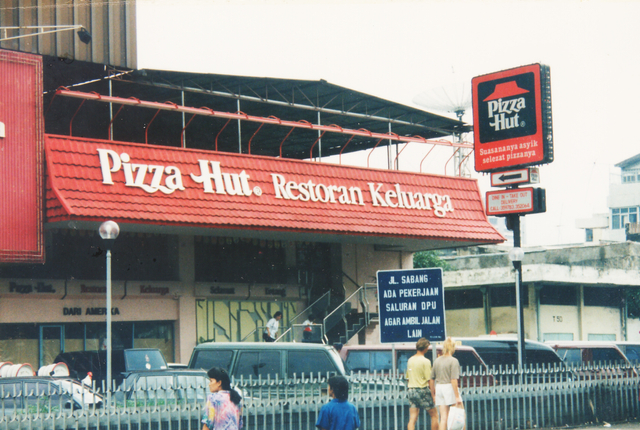 First Pizza Hut outlet in Indonesia