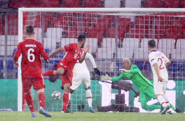 Pertandingan antara Bayern Munich vs Paris St Germain di Allianz Arena, Munich, Jerman. Foto: Kai Pfaffenbach/Reuters