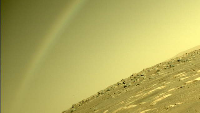 Kemunculan cahaya mirip pelangi di Mars. Foto: NASA