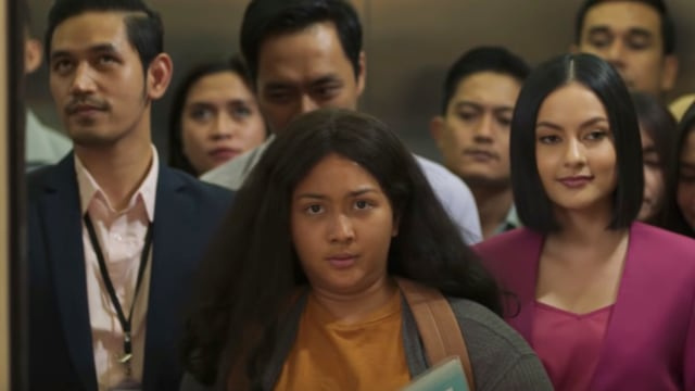 Bikin Pangling, 7 Penampilan Artis di Film Ini Beda Banget dari Aslinya (59444)