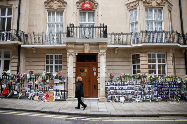 Kedutaan Besar Myanmar, di London, Inggris. Foto: Henry Nicholls/REUTERS