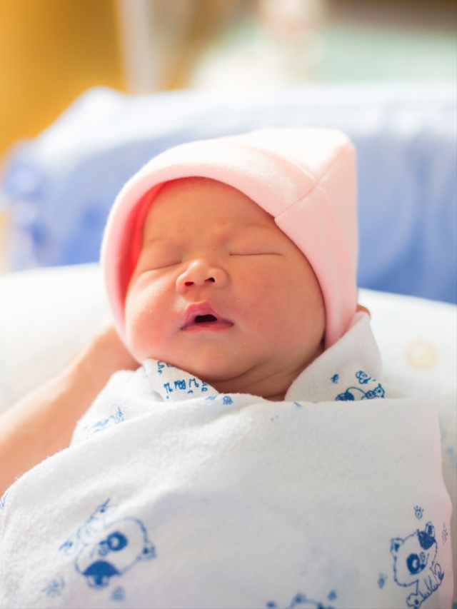 Kesalahan yang Sering Orangtua Lakukan saat Atasi Bayi Cegukan Foto: Shutterstock