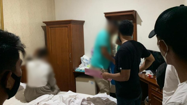 Polisi menemukan pasangan mesum di kamar hotel, Ternate, Maluku Utara. Foto: Istimewa
