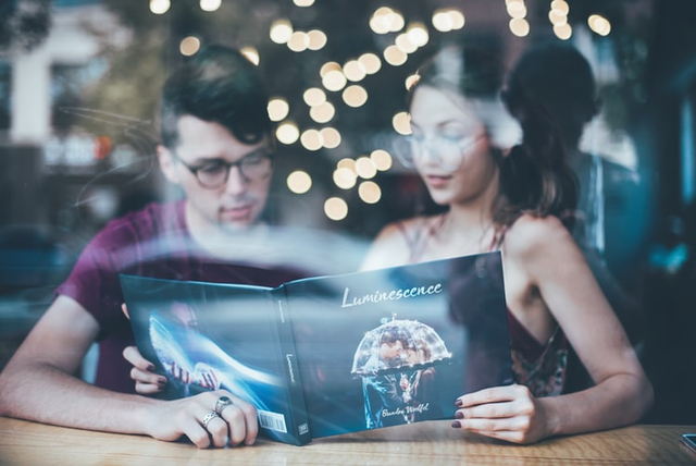 Mengenal Sapiosexual, Ketertarikan Seksual Terhadap Kecerdasan (3752)