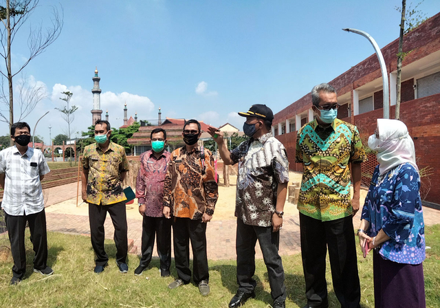 Wali Kota Cirebon Kecewa Lihat Desain Alun-alun Kejaksan (221688)
