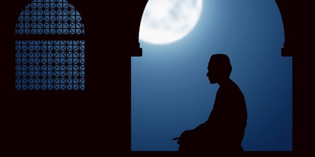 Ilustrasi membaca niat puasa Ramadhan. Foto: Pinterest