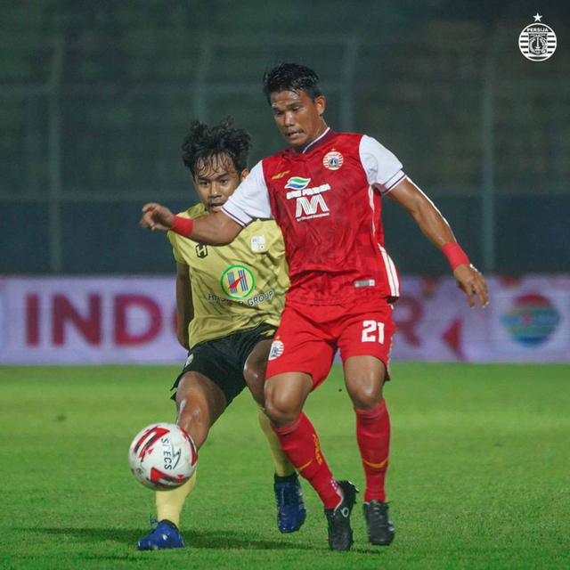 Persija Jakarta melawan Barito Putera di Piala Menpora. Foto: Instagram/@persija