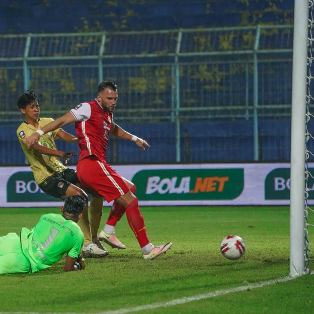 Persija Jakarta melawan Barito Putera di pertandingan 8 besar Piala Menpora.  Foto: Dok: Media Persija