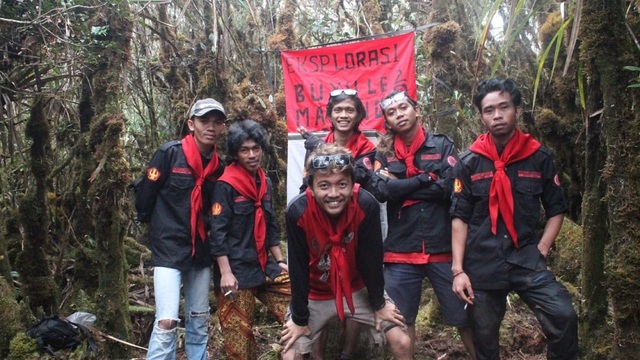 Pendaki Gunung dari Mahasiswa Pecinta Alam (Mapala) Sagarmatha, Fakultas Pertanian Universitas Tadulako (Untad) di Gunung Malino Tolitoli. Foto: Istimewa