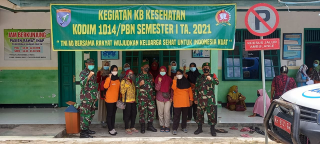 Kodim 1014/Pangkalan Bun gelar kegiatan KB di Desa Karang Mulya. Foto: Kodim 1014/Pangkalan Bun.