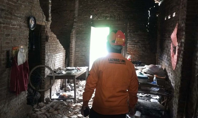 Laznas LMI Gerak Cepat Bantu Recovery Bangunan Rusak Akibat Gempa di Malang