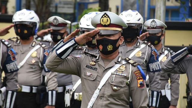 Polresta Solo menggelar apel siaga memulai Operasi Keselamatan Candi 2021, Senin (12/04)