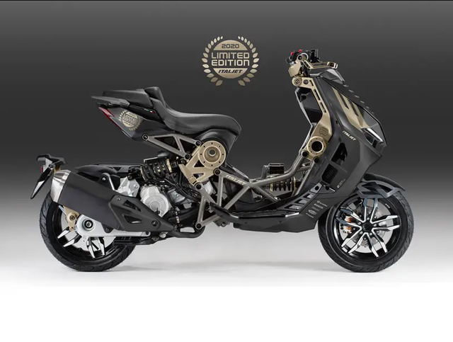 Italjet Dragster limited edition. Foto: dok. MotorcycleNews
