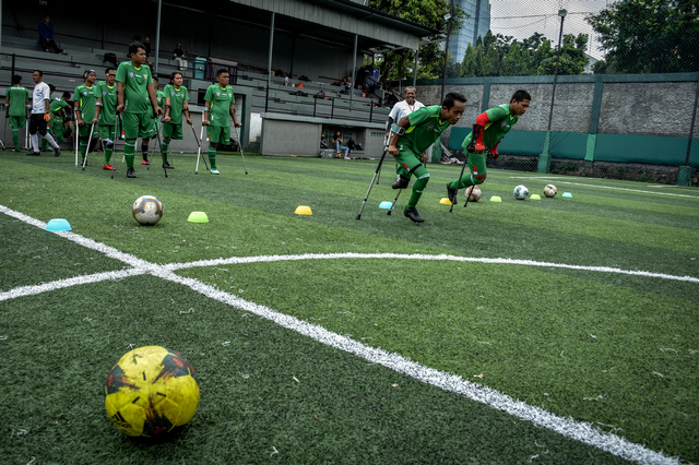Memetik Semangat Pantang Menyerah dari Pesepak Bola Disabilitas (88752)
