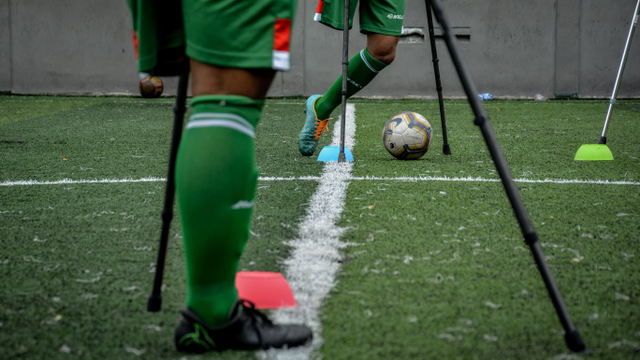 Para penggawa Garuda-INAF tengah menjalani latihan yang diselenggarakan di F7 Mini Soccer, Jakarta Selatan, Sabtu (15/2/2020). (Foto: Dokumentasi pribadi)