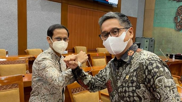 PDIP Bela Nadiem, Nilai Tak Ada Urgensi Kena Reshuffle (437067)