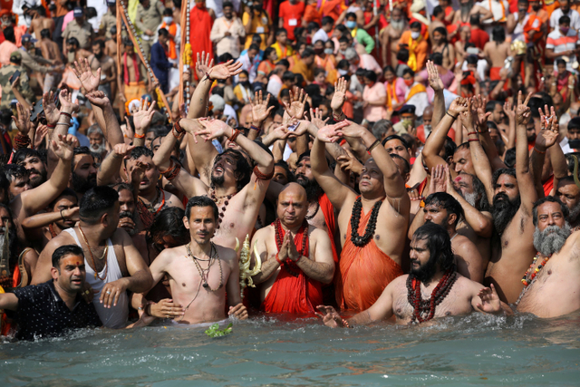 Menilik Kumbh Mela, Festival Keagamaan Hindu yang Picu Tsunami COVID-19 di India (398063)