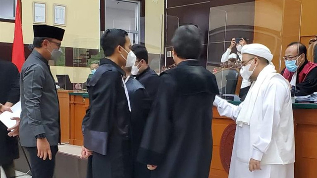 Wali Kota Bogor Bima Arya menjadi saksi di sidang kasus data swab Habib Rizieq di PN Jaktim, Foto: Dok. Istimewa