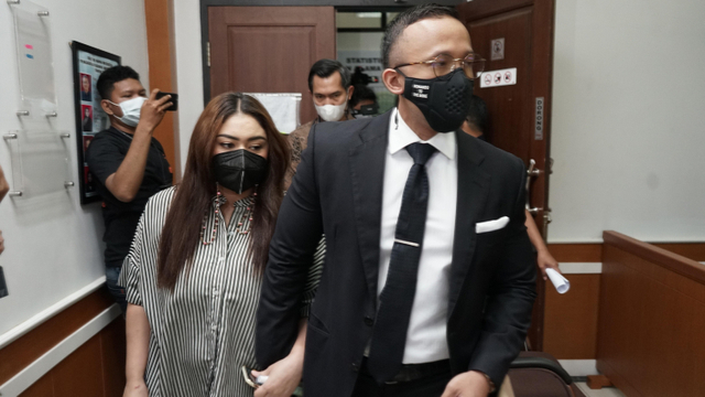 Thalita Latief Tak Tuntut Harta Gana-gini ke Dennis Lyla: Apa yang Mau Diminta? (76202)