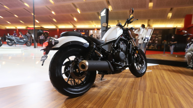 Honda Rebel Berkelir Baru Mejeng di IIMS Hybrid 2021, Tampilannya Jadi Elegan! (95580)