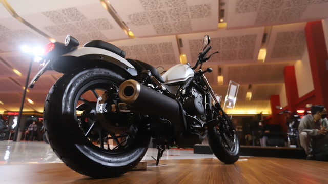 Honda Rebel Berkelir Baru Mejeng di IIMS Hybrid 2021, Tampilannya Jadi Elegan! (95583)