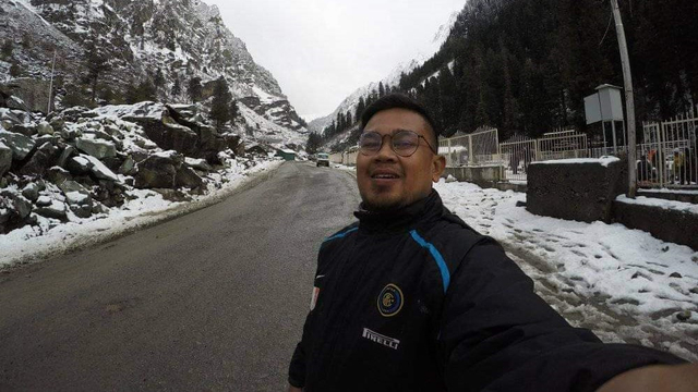 Wawancara Hendri Mulyadi: Mengungkap Fakta Baru di Balik Pitch Invasion Terbaik (18290)