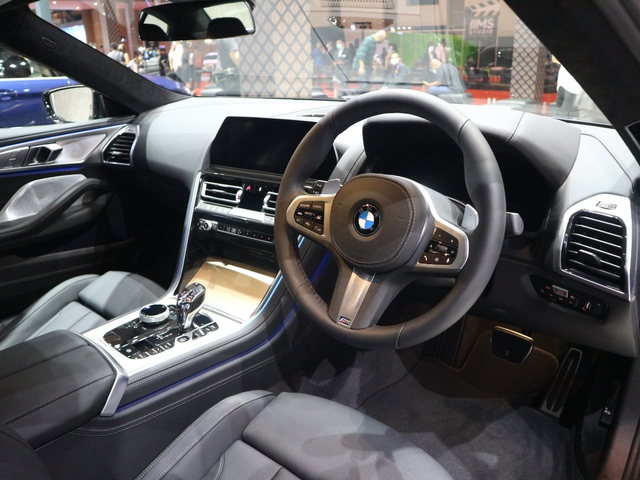 Unit Semata Wayang BMW Seri 8 Golden Edition di Indonesia, Ini Istimewanya (450959)