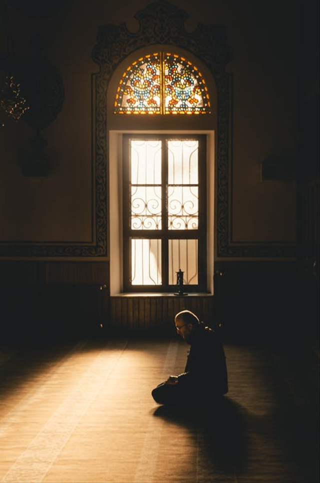 Sholat. Foto: dok. https://pexels.com