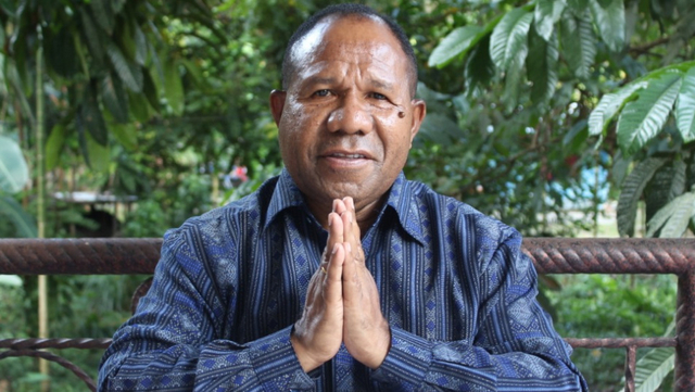 Tokoh Agama Papua, Pendeta Albert Yoku.  