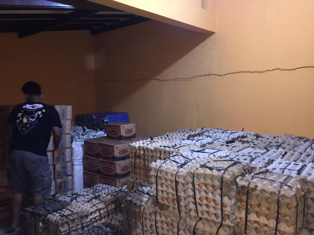 Pengusaha Semarang Kirim 1 Ton Telur dan 100 Kardus Air Minum untuk Gempa Malang (454045)
