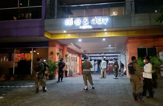 Selingkuh di Hotel, Oknum Satpol PP di Surabaya Digerebek dan Dipecat