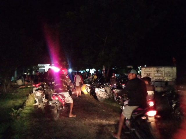 Termakan Hoaks Tsunami, 2 Orang Meninggal, 1 Orang Dilarikan ke RSUD Lewoleba (609052)