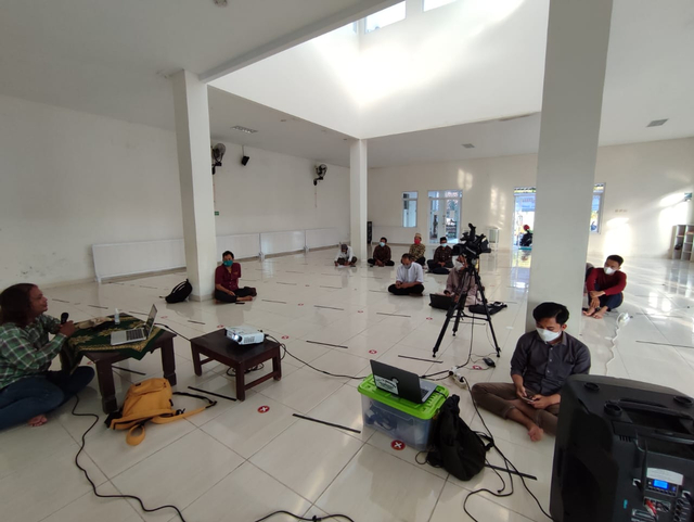 Kembangkan UMKM Digital di Minggir Sleman (87418)