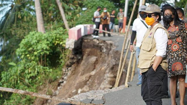 Ada Wilayah Terisolir, Bupati Sitaro Akui Penanganan Darurat Bencana Mendesak (12155)