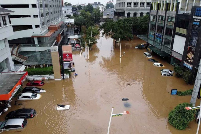 Foto Bencana Banjir di Jakarta, Sumber: Google