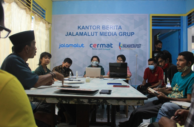 Focus Group Discussion di Kantor Jalamalut Media Grup (JMG). Foto: Supriyadi Sawai