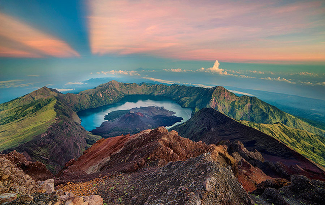 Ilustrasi Puncak Gunung Rinjani Dok. Pinterest