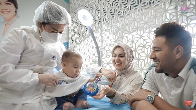 Potret Baby Air, Anak Irish Bella dan Ammar Zoni, saat Jalani Perawatan Wajah (48390)